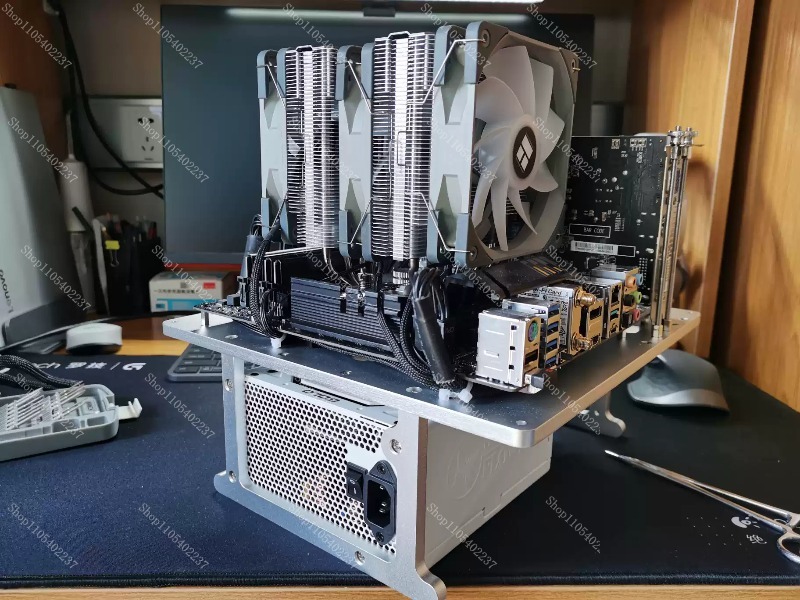 Aluminum Open Frame Test Bench Water Cooling - แท่นทดสอบพีซีแบบโครงเปิด ทำจากอะลูมิเนียมทั้งหมด รองรับเมนบอร์ด MATX ขนาด 245×245